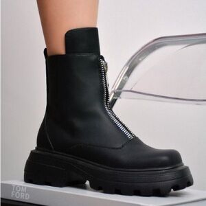 Cape Robbin Kyndall Platform Combat Boots Booties Black Zipper Y2K Size 10 NIB